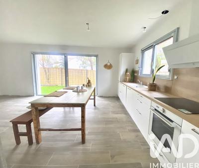 Maison - 100 m² - 4 pièces