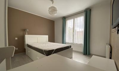 Maison - 244 m² - 7 pièces