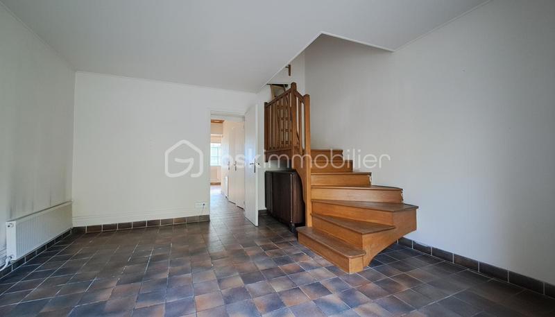 Maison - 230 m² - 10 pièces