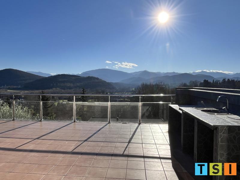 Maison - 182 m² - 5 pièces