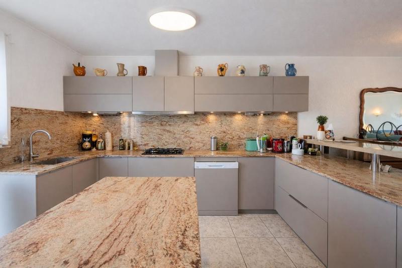 Propriété - 182 m² - 8 pièces