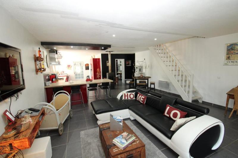 Propriété - 1 m² - 11 pièces