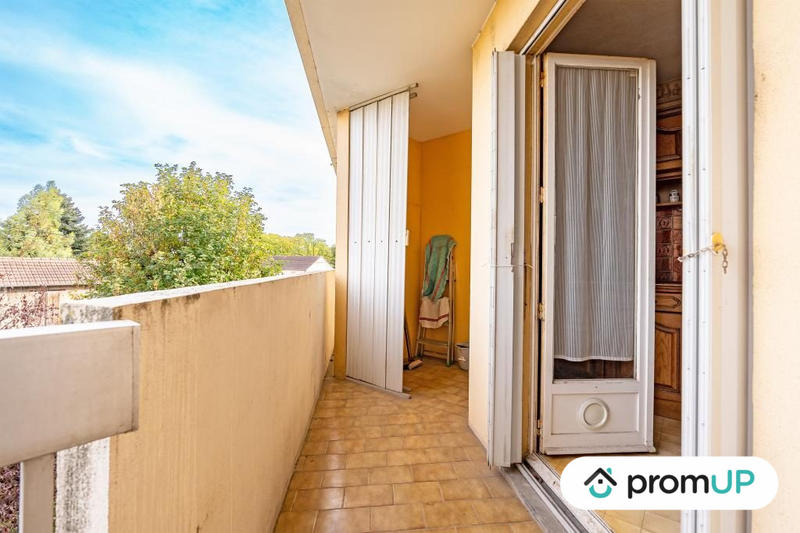 Appartement - 90 m² - 5 pièces