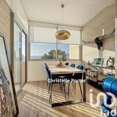 Appartement - 80 m² - 3 pièces