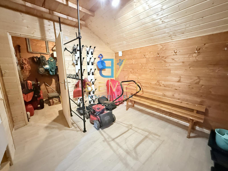 Châlet - 182 m² - 7 pièces