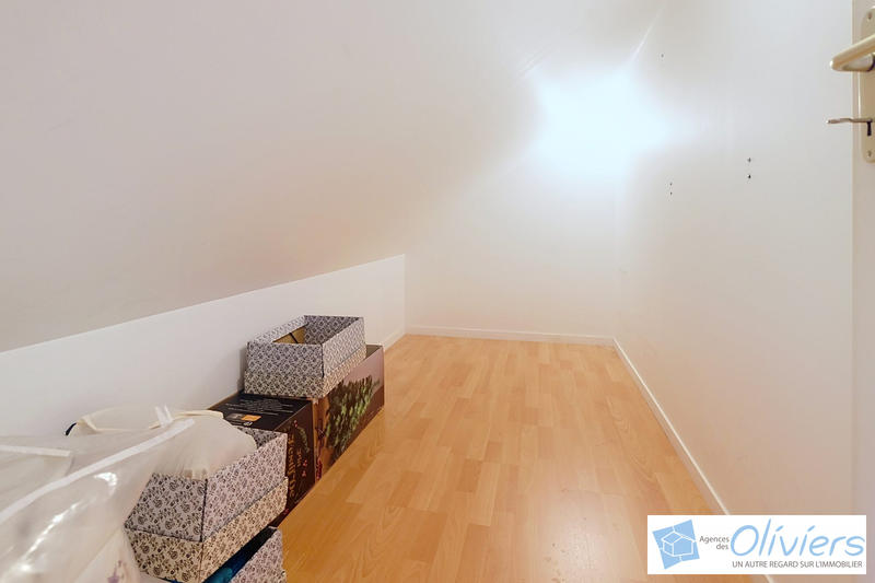 Maison - 171 m² - 7 pièces