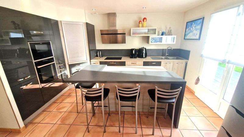 Maison - 176 m² - 6 pièces