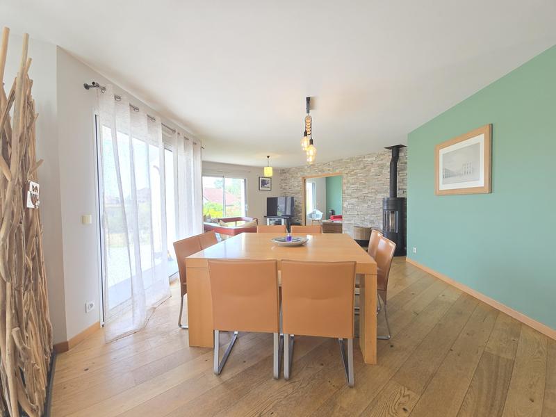 Maison contemporaine - 190 m² - 7 pièces