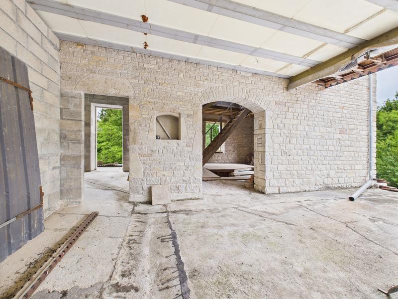 Maison - 312 m² - 8 pièces