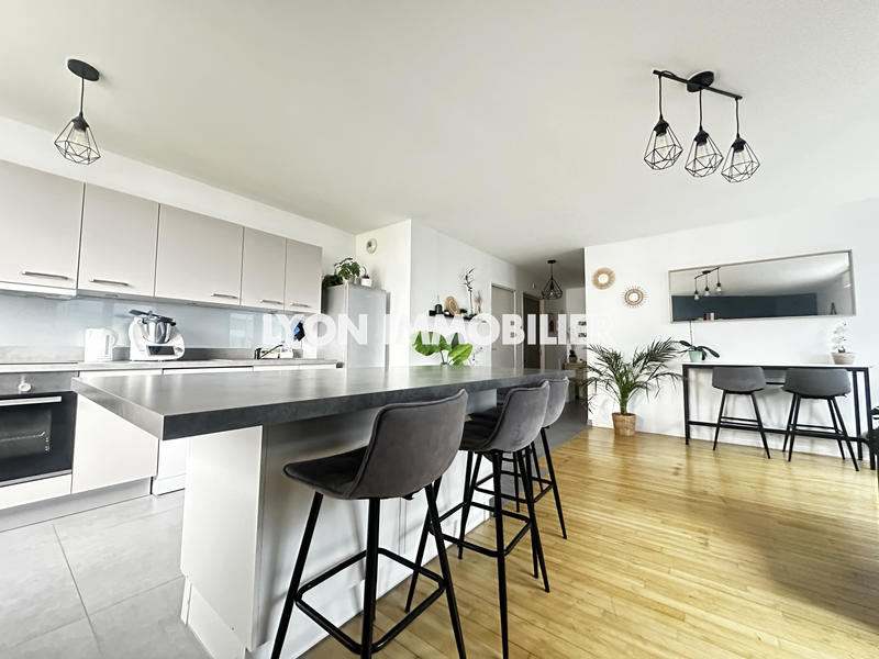 Appartement - 83 m² - 4 pièces