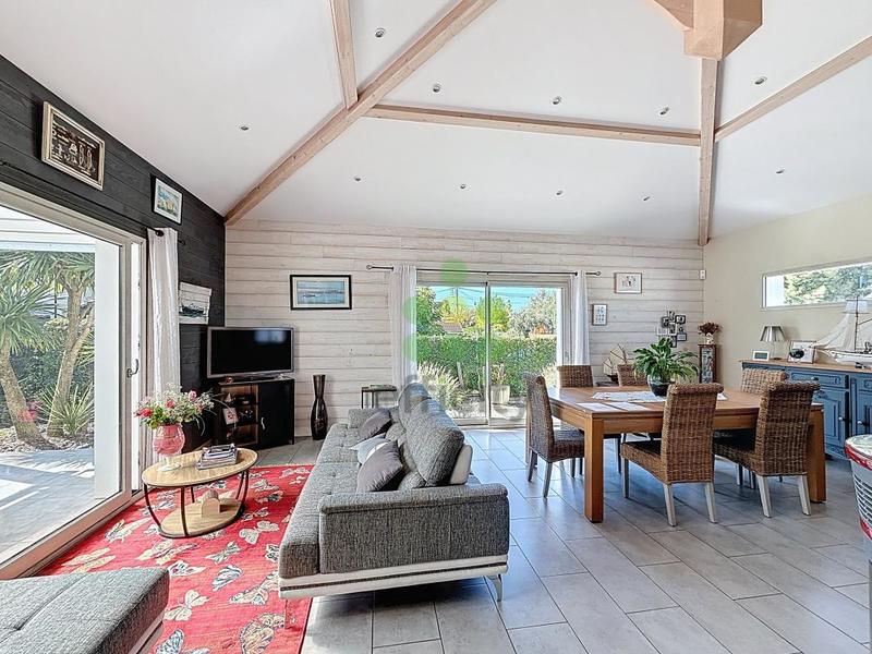 Maison - 120 m² - 5 pièces