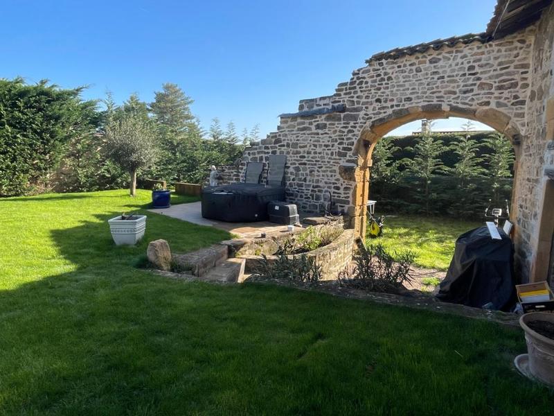 Propriété - 145 m² - 5 pièces