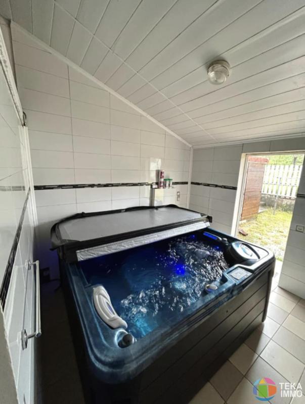 Maison - 167 m² - 8 pièces