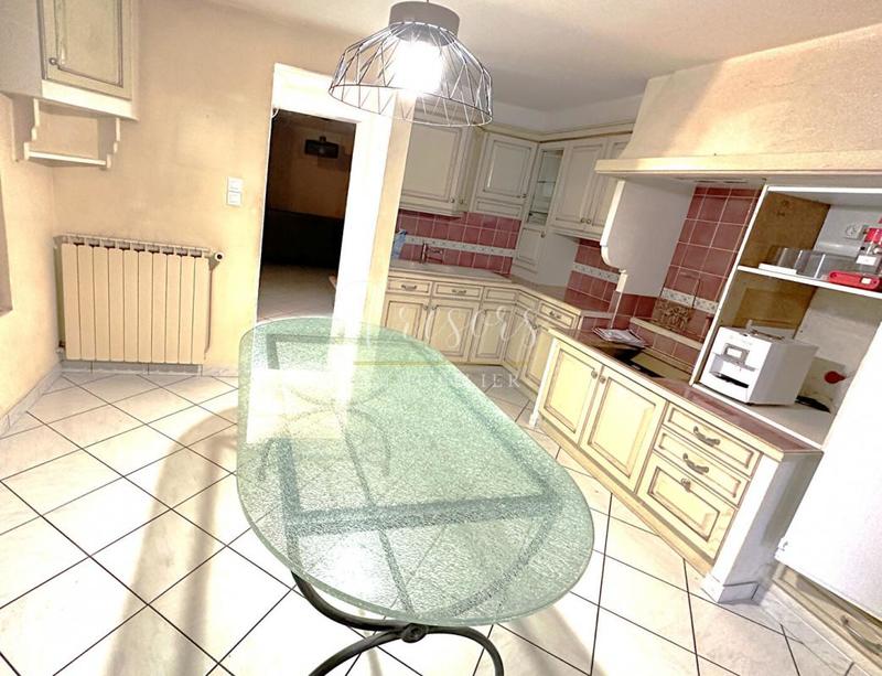 Maison - 136 m² - 7 pièces