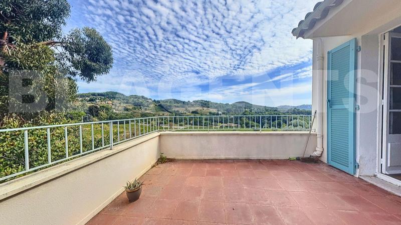 Maison - 170 m² - 6 pièces