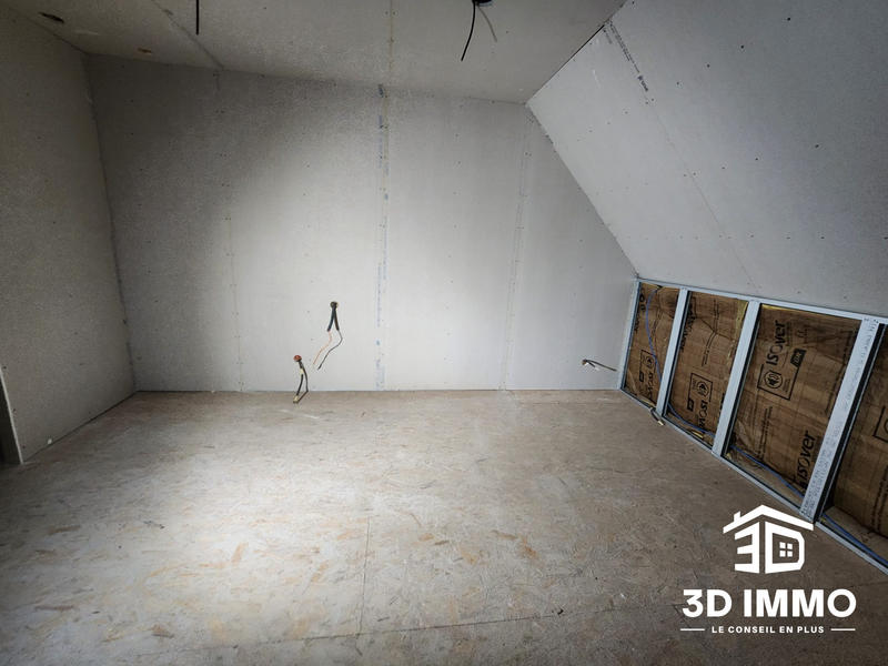 Maison - 305 m² - 7 pièces