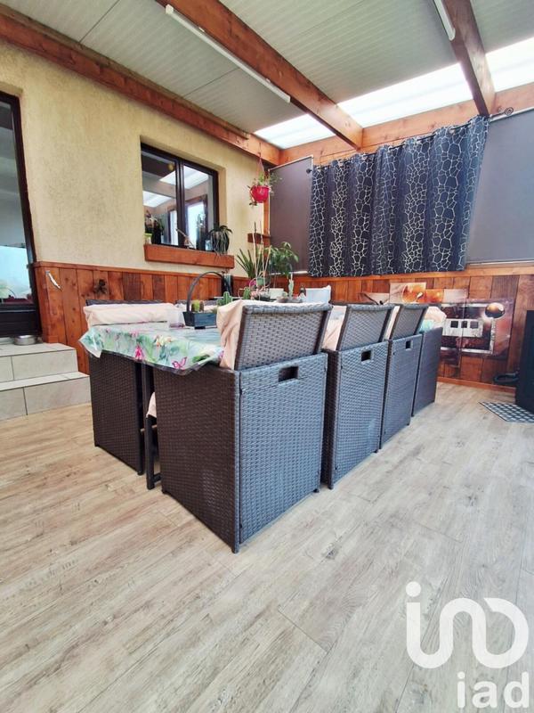 Maison - 184 m² - 9 pièces