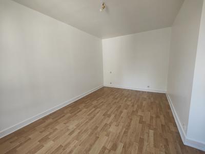 Maison - 74 m² - 4 pièces