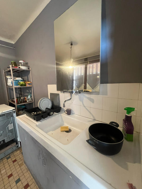 Parking / Garage - 980 m²