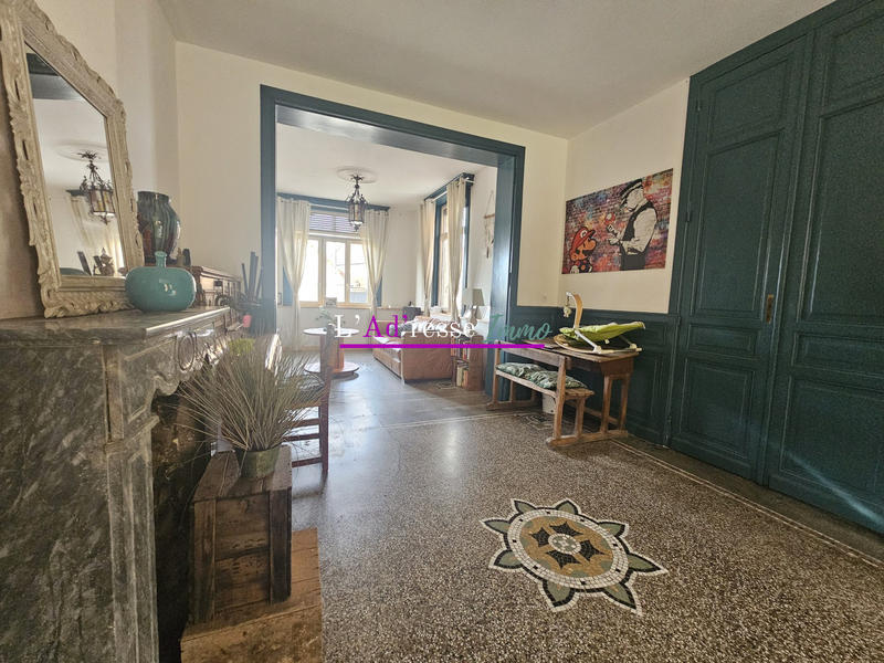 Maison - 182 m² - 10 pièces