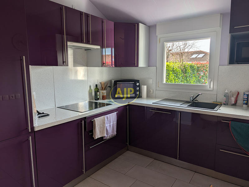 Maison - 76 m² - 3 pièces