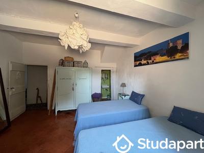 Chambre - 25 m² - 1 pièce