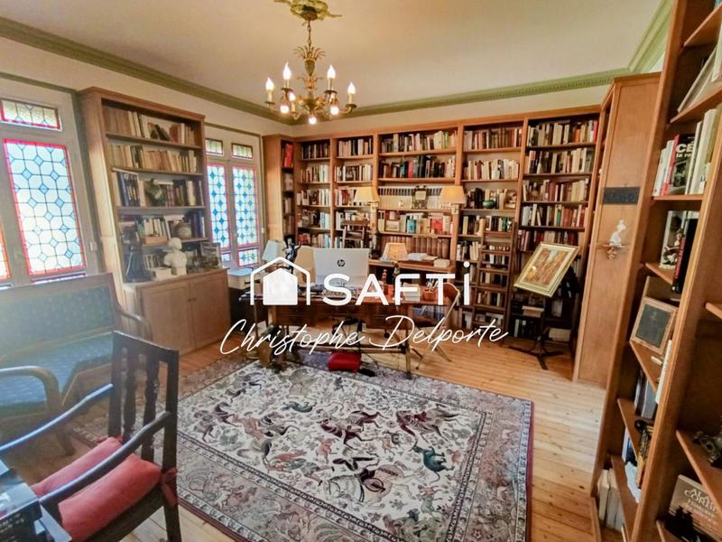 Maison de maîtres - 334 m² - 10 pièces