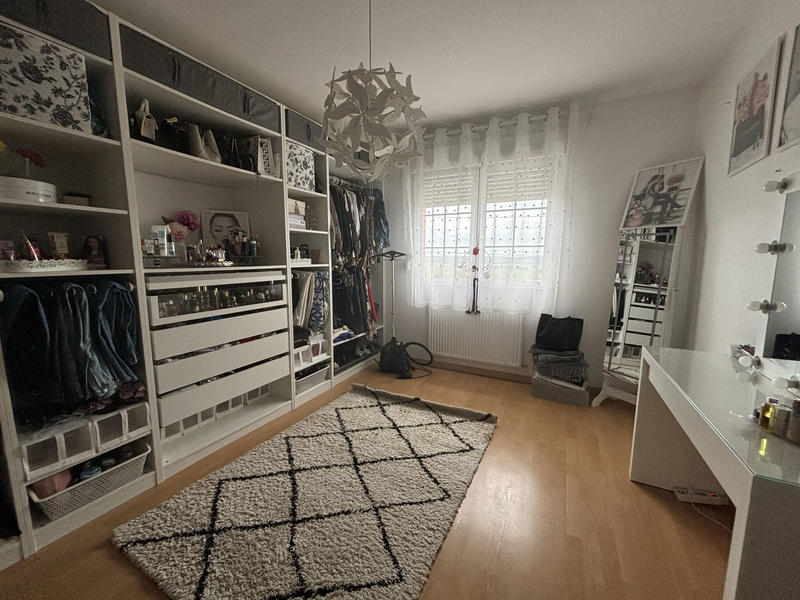 Maison - 182 m² - 7 pièces