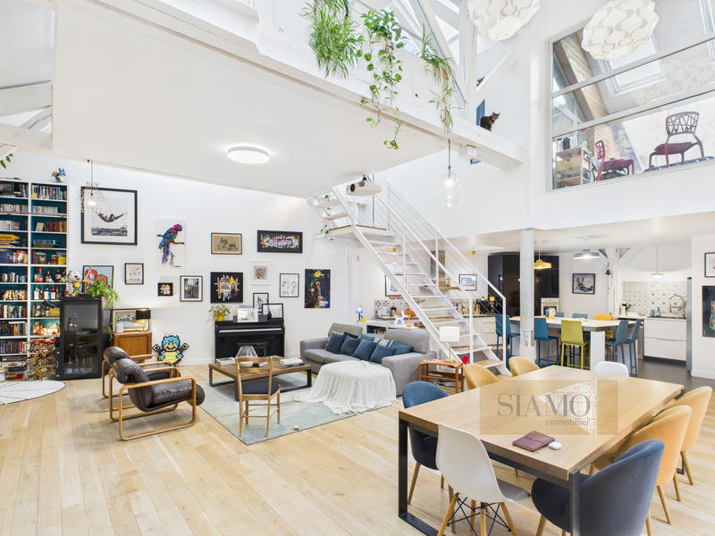 Appartement - 232 m² - 7 pièces