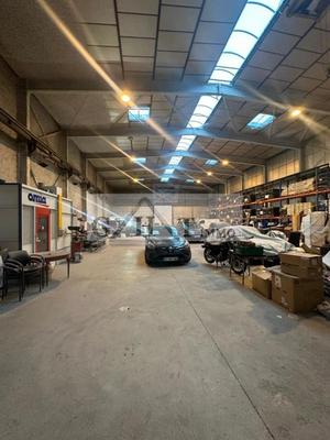 Entrepôt - 3 573 m²