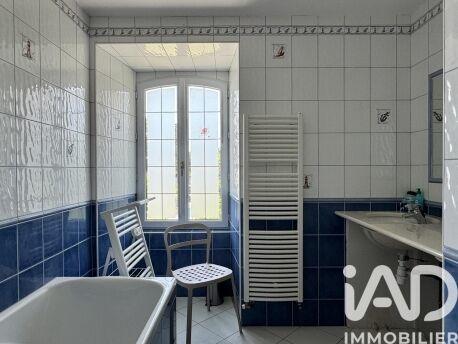 Maison - 277 m² - 6 pièces