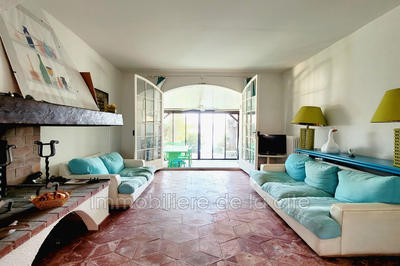 Maison - 93 m² - 5 pièces