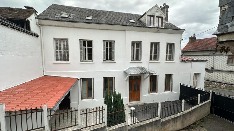 Maison - 172 m² - 7 pièces