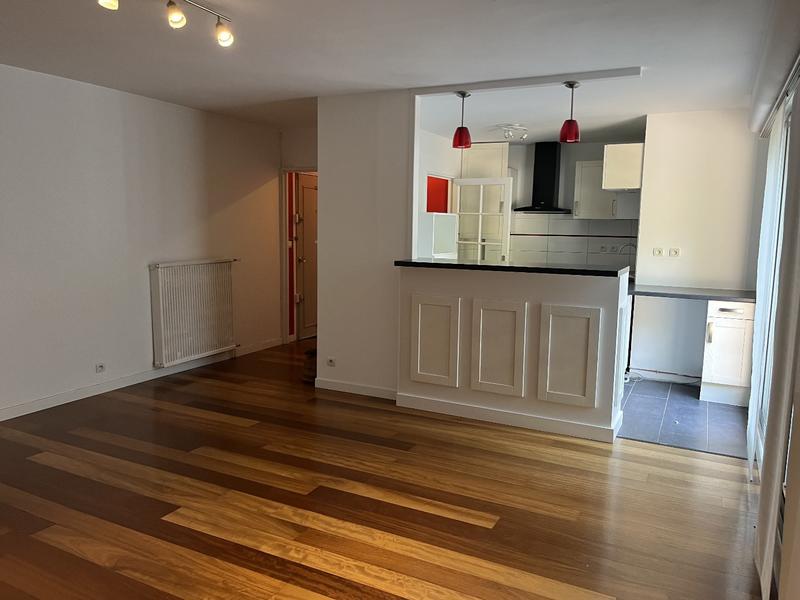 Appartement - 75 m² - 3 pièces