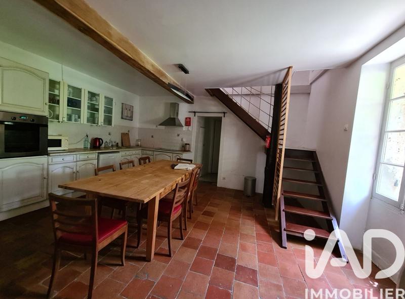 Maison - 450 m² - 20 pièces