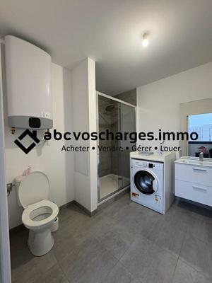 Studio - 25 m² - 1 pièce