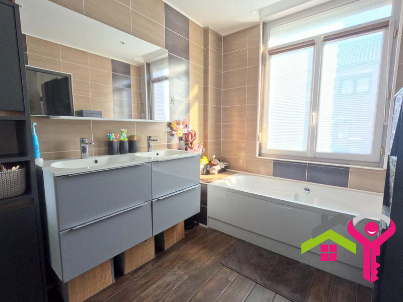 Maison - 134 m² - 5 pièces