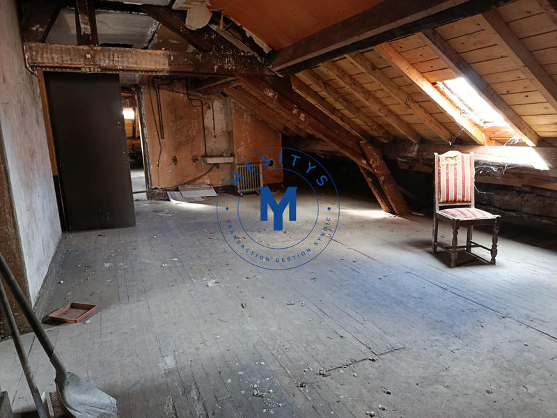 Appartement - 100 m² - 1 pièce