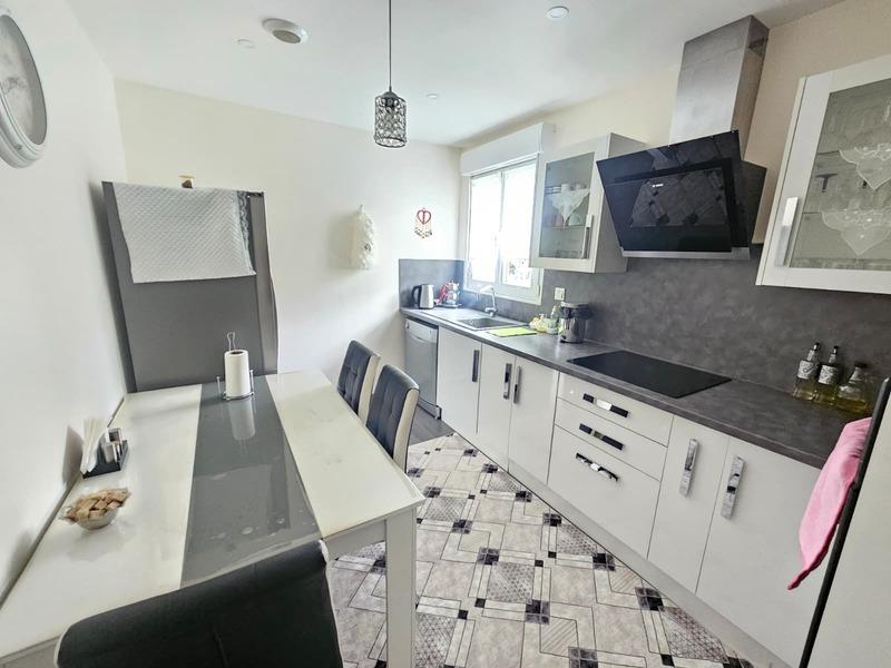 Maison - 85 m² - 4 pièces