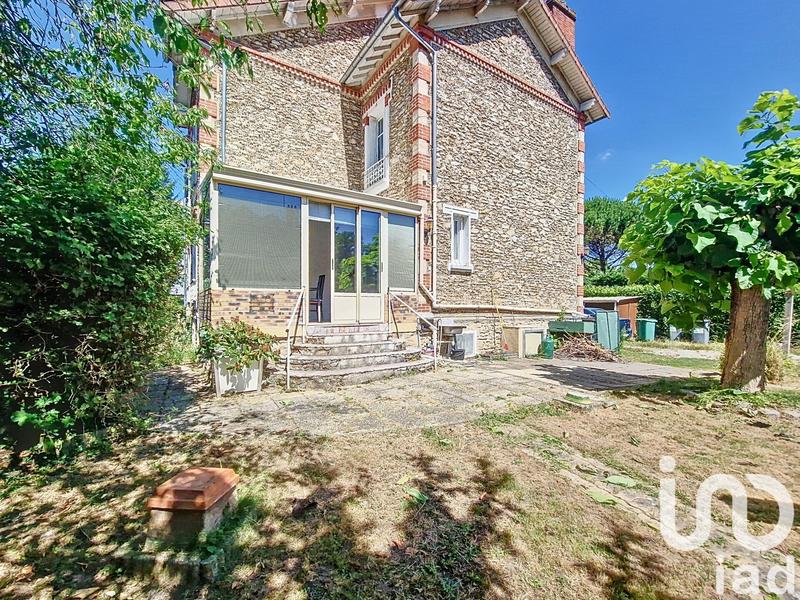 Maison - 99 m² - 5 pièces