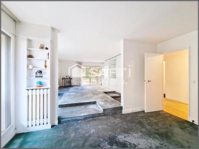 Appartement - 100 m² - 5 pièces