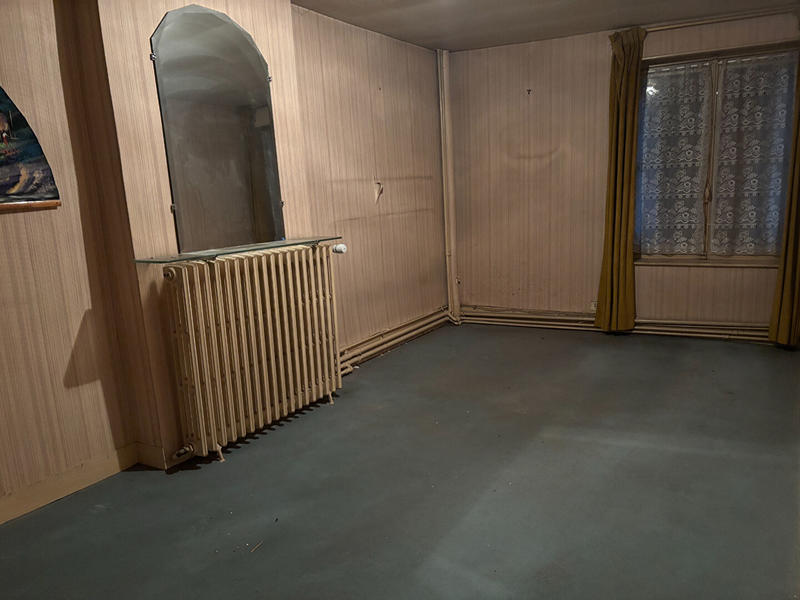 Maison - 213 m² - 7 pièces