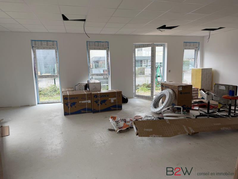 Local commercial - 48 m² - 2 pièces