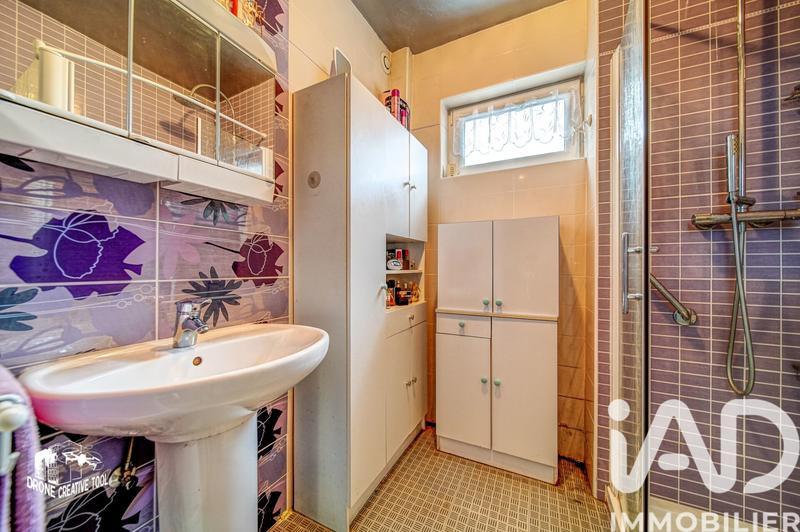 Maison - 180 m² - 8 pièces