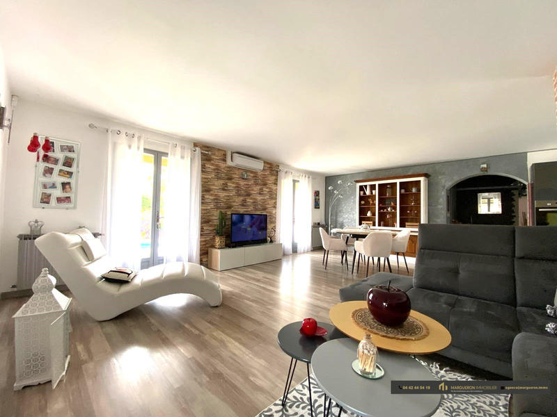 Maison - 99 m² - 4 pièces