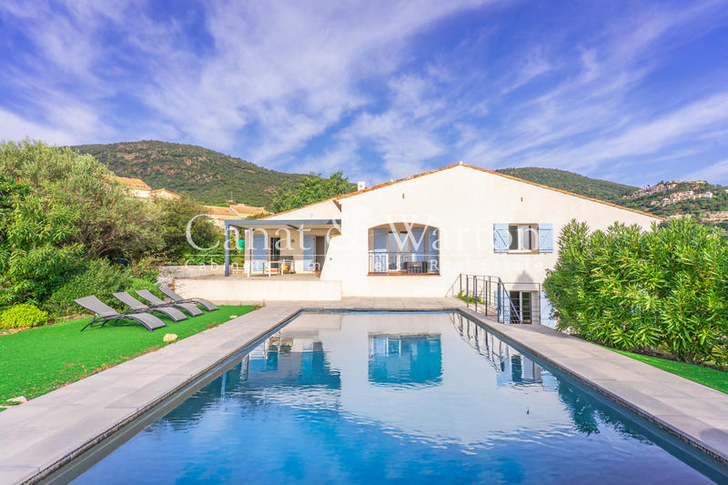 Villa - 200 m² - 6 pièces