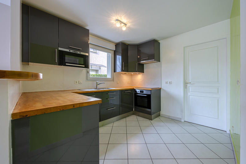 Maison - 99 m² - 4 pièces