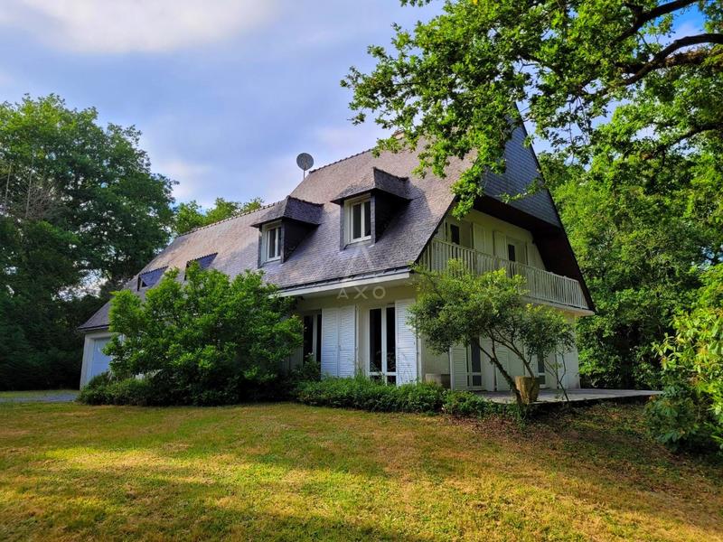 Maison - 170 m² - 7 pièces