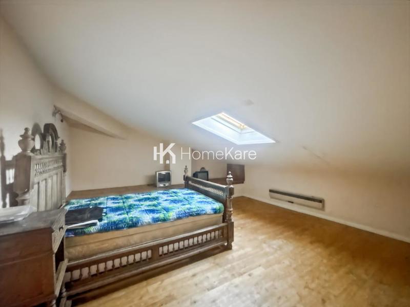 Propriété - 280 m² - 11 pièces