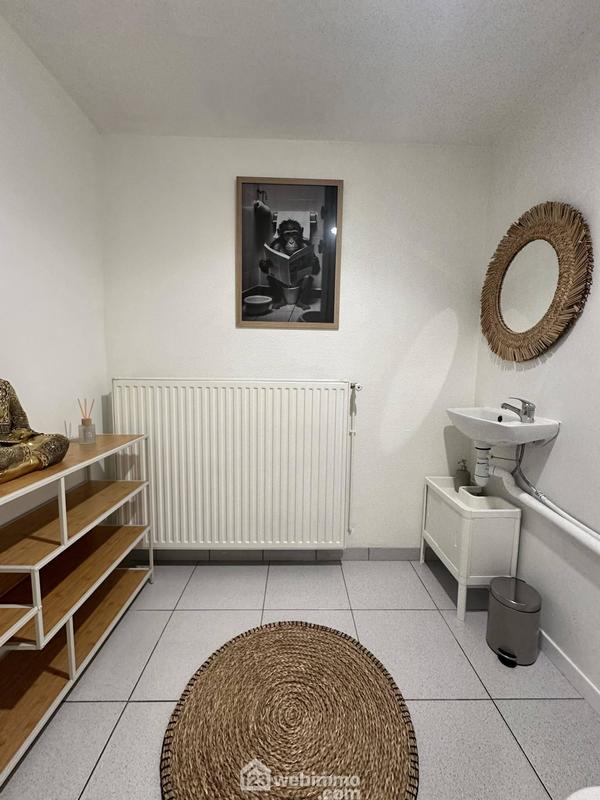 Local commercial - 102 m² - 4 pièces